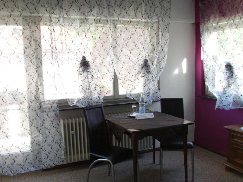 Hotel Martinsklause Meckesheim Chambre photo